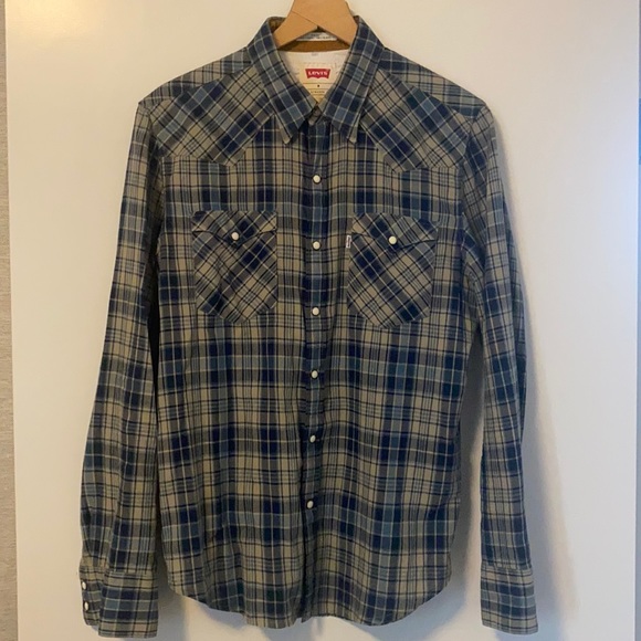Levi’s plaid shirt - Picture 1 of 1